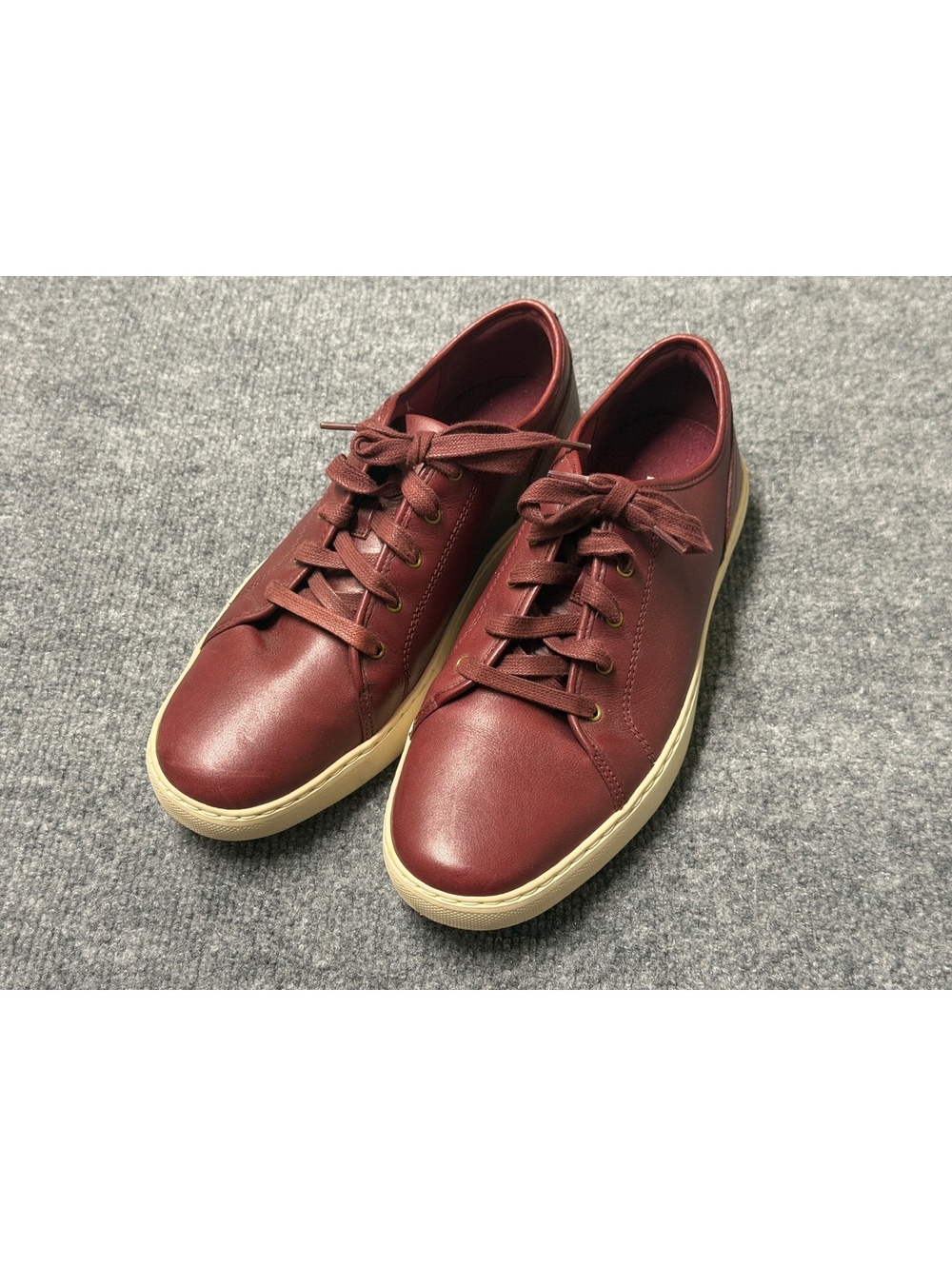 FitFlop Men’s Burgundy Leather Low-Top Sneakers Size 9 EU 42